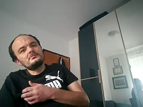 domymatteo69 online show from October 31, 3:04 pm