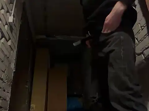 BrunoTwinkXXL online show from January 14, 7:57 am