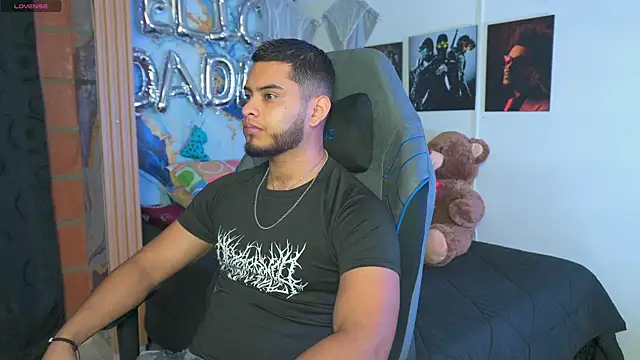 Tiler wolker online show from January 13, 2:38 am