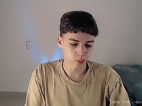 Sett 01 online show from October 26, 8:00 pm