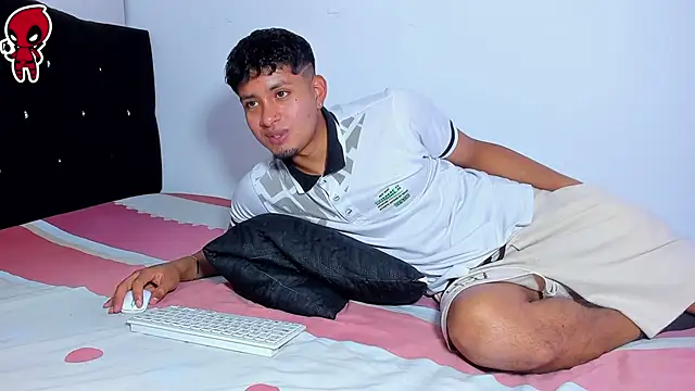 Dominic King online show from February 7, 1:46 am