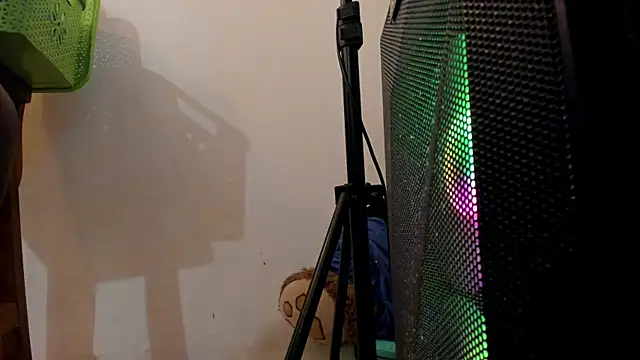 hathor  01 online show from December 14, 1:29 pm