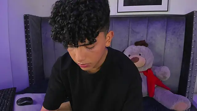 Niick Twiink online show from November 4, 7:59 pm