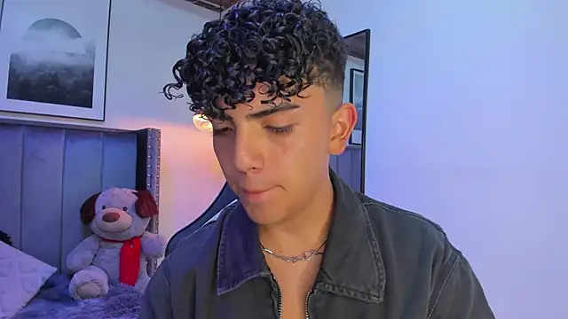 Niick Twiink online show from November 1, 8:13 pm