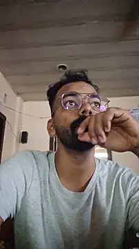 nithinrr online show from October 31, 4:14 am