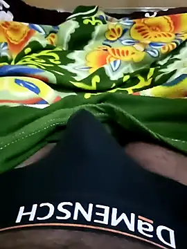 Snapshot of free_dick0 chatting on November 28, 4:04 am free dick0 online show from November 28, 4:04 am