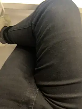 LeoBlaze13 online show from December 18, 12:06 am