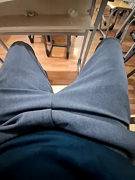 ZAminn6789 online show from November 18, 4:00 pm