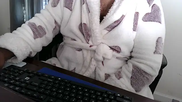 SUN-MON-69 online show from February 6, 8:50 pm