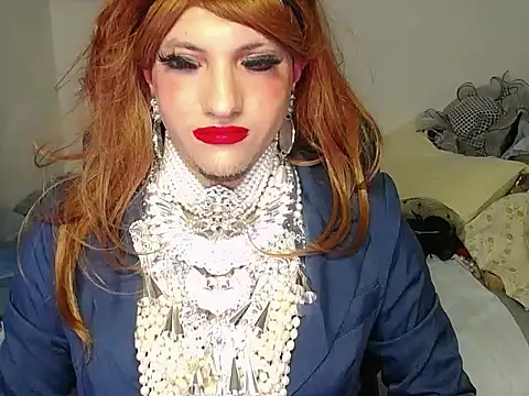 VanesaCrossic online show from October 23, 7:01 am