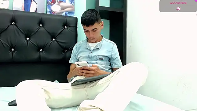 will and alex online show from January 10, 7:17 pm