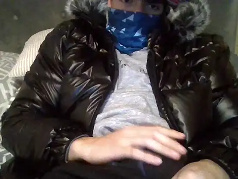 peluche374 online show from April 16, 4:34 am