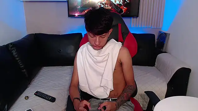 Tessachains 2  online show from November 16, 2:57 am