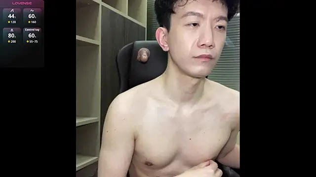 CouplingCry online show from May 27, 4:04 pm
