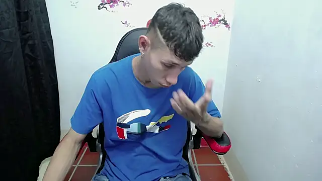 Im anderson01 online show from November 6, 2:42 pm