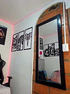 MIKE KILIANjs online show from December 18, 2:24 pm