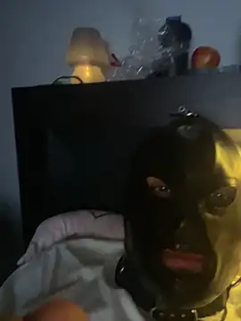 perwersyjni100 online show from November 30, 3:19 am