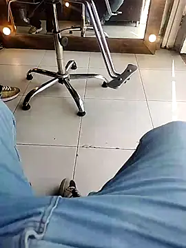 NestedReagent online show from February 10, 7:40 pm