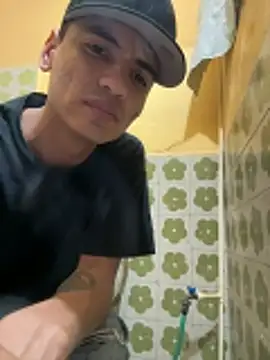 JrcerO2 online show from March 20, 11:14 am