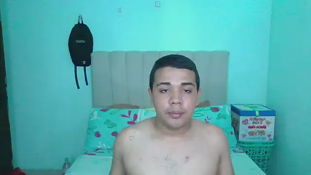 hot boyy11 online show from November 10, 3:33 am