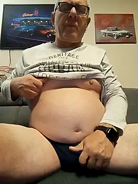 andy-1961 online show from November 11, 12:15 am