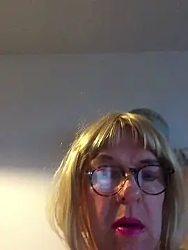 simone xdressing online show from January 5, 2:19 pm