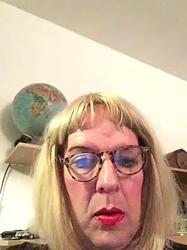 simone xdressing online show from November 8, 1:31 am