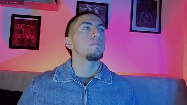 AresMassimoX online show from December 4, 4:08 am