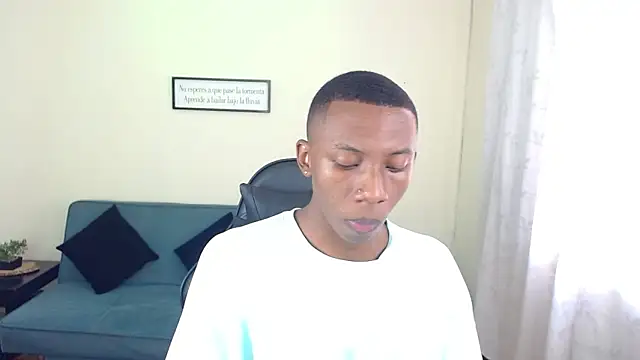 Miilo18 online show from December 13, 8:59 pm