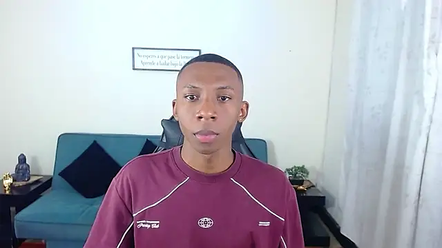 Miilo18 online show from December 2, 9:29 pm