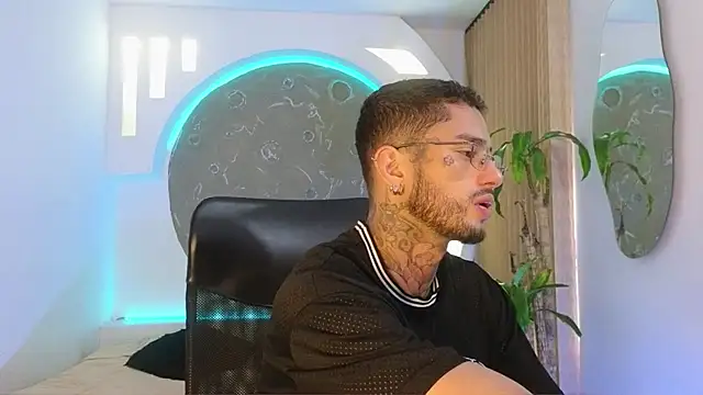 Alanrodgers online show from February 25, 1:45 pm