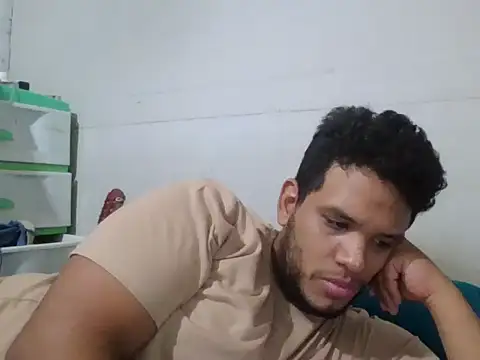 josecamsex27 online show from March 29, 5:46 pm