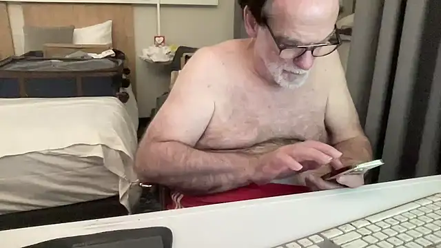 coach-karl online show from February 13, 10:04 pm