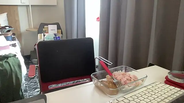 coach-karl online show from March 16, 12:20 pm