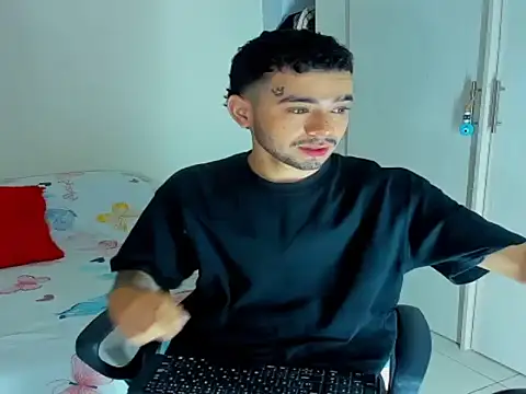 JohnE Medina online show from November 20, 5:12 pm