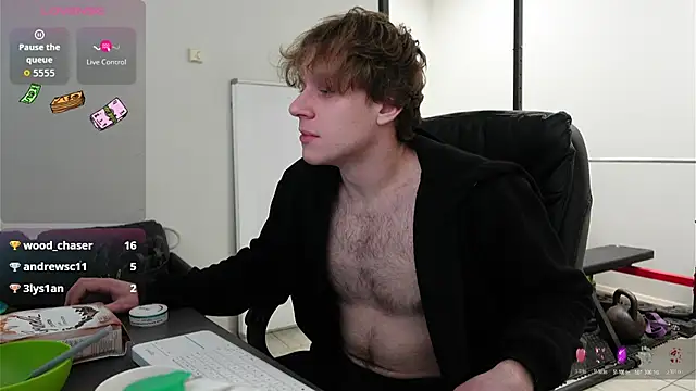 Charles Dreams online show from December 3, 8:04 pm