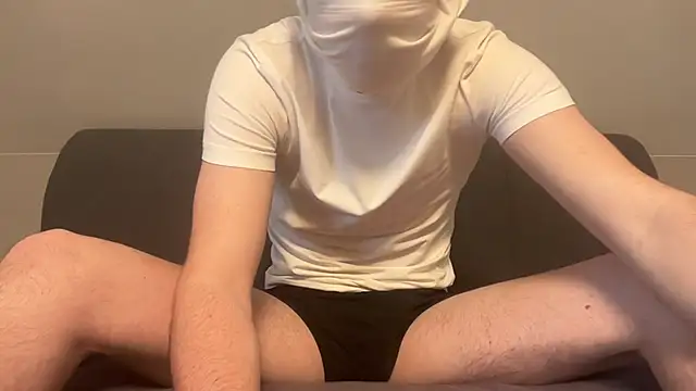 secretteenboy online show from November 14, 9:44 am