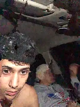 santiago24cmandmyfriend online show from November 27, 2:26 am