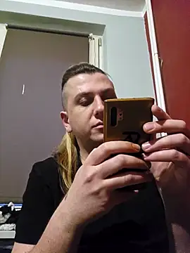 bratuhaaa online show from November 17, 5:54 am