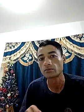 noah77  online show from November 29, 3:14 pm