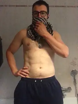 biscottosexy69 online show from May 4, 6:20 pm