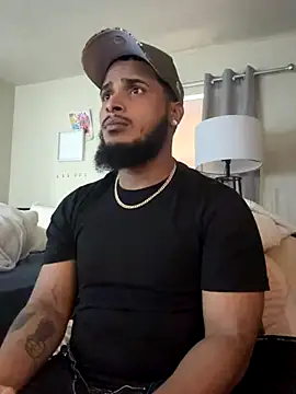 lovebelowyou online show from November 21, 6:40 pm