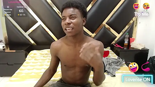 NoahJhonson69 online show from March 27, 11:22 am