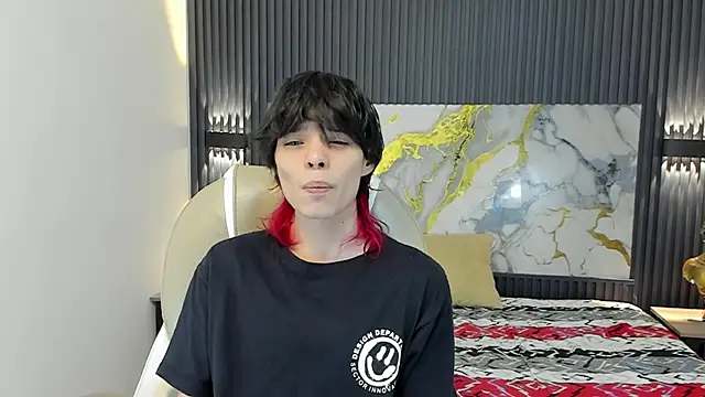 Sylasfrost online show from December 19, 7:55 pm