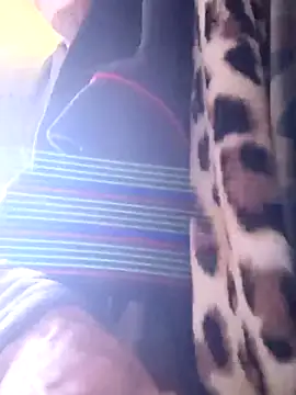 xelyber online show from April 10, 10:17 pm