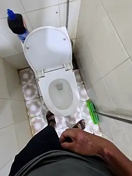 huykkk99 online show from March 7, 9:51 am