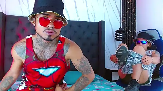 Hot Latino x online show from November 23, 1:55 pm