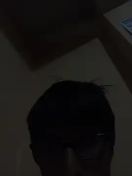 LUISxtlv2 online show from November 24, 3:40 am