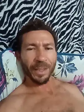 RobertoLuiz84 online show from December 14, 5:09 pm