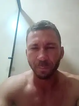 RobertoLuiz84 online show from February 22, 12:56 am